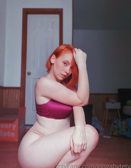 Naakte gelekte OnlyFans-foto van Gingabytetv