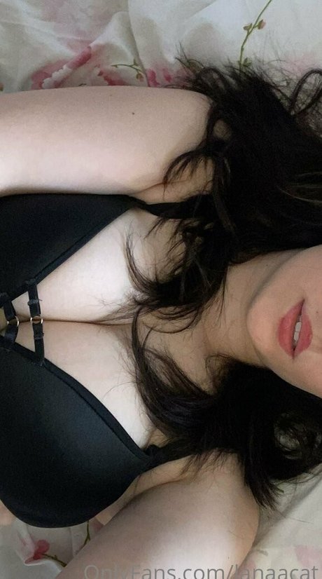 Nahá fotka uniklých OnlyFans od Lanaacat