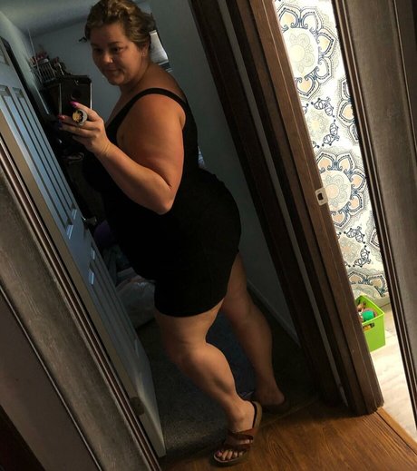 Nahá fotka uniklých OnlyFans od Plussizeandfine