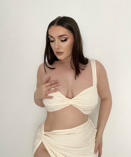 Обнаженная фотография утечки OnlyFans от Sammie Warren
