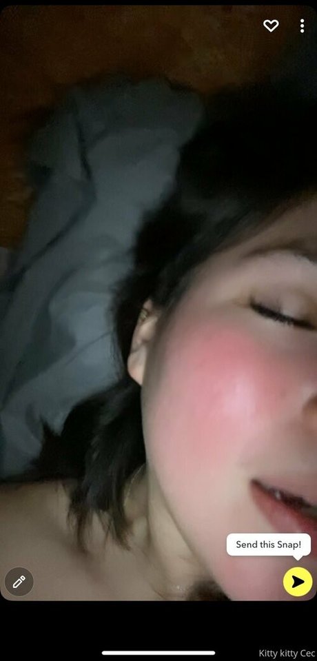 Nahá fotka uniklých OnlyFans od Kittyscalling