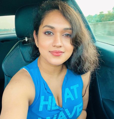 Nimesha Jayarathne