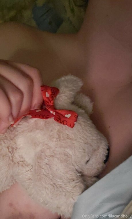Nagie wyciekłe zdjęcie OnlyFans od Lilacandholly