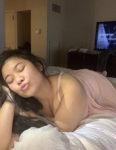Nacktes geleaktes OnlyFans-Foto von Khmerbbygirl