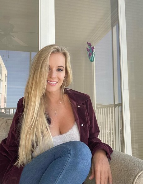 Ellehotmom