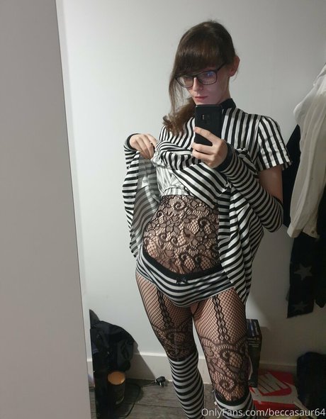 Обнаженная фотография утечки OnlyFans от Beccasaur64