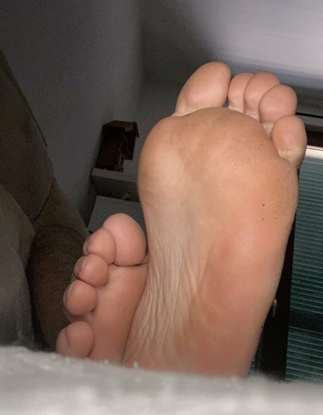 Youloveyourkingfeet
