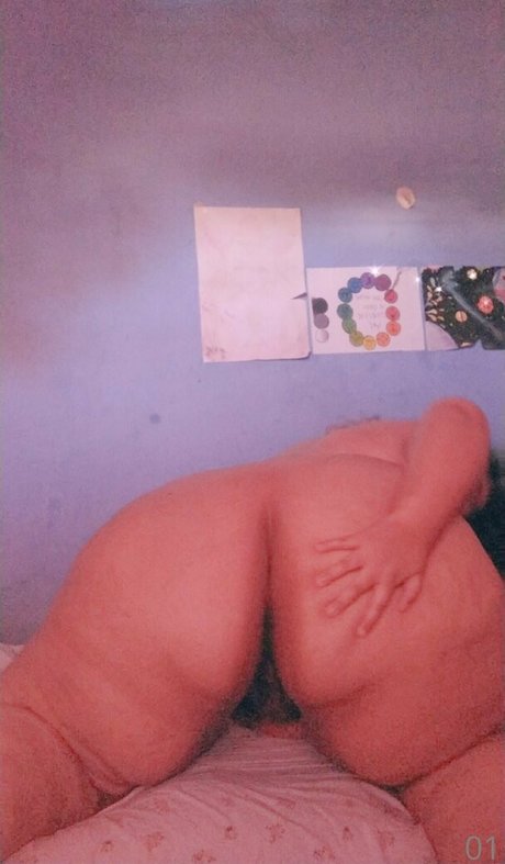 Nahá fotka uniklých OnlyFans od Pixiealdi