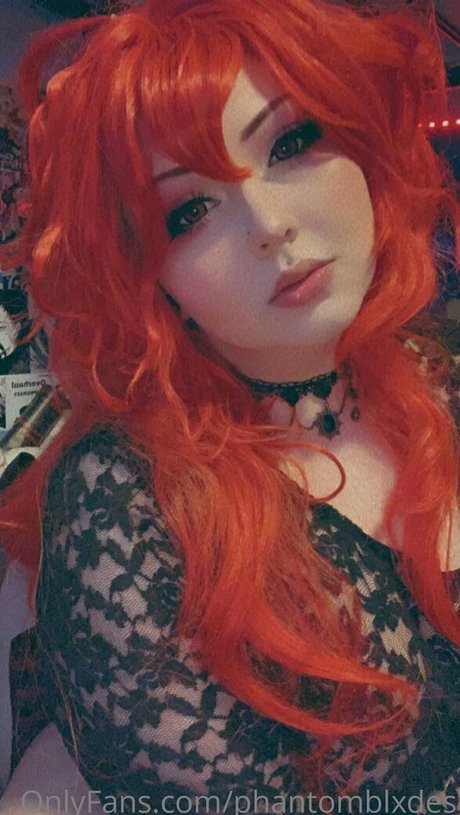 Nahá fotka uniklých OnlyFans od Phantomblxdes