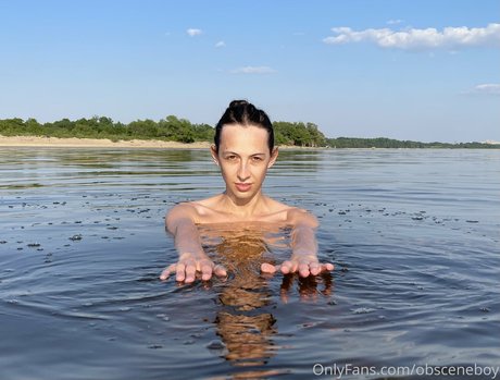 Nahá fotka uniklých OnlyFans od Obsceneboy