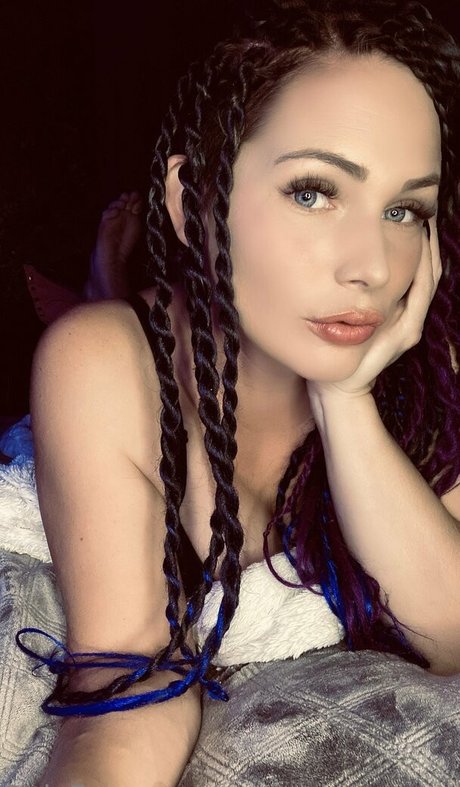 Nahá fotka uniklých OnlyFans od Persephonecantrelle
