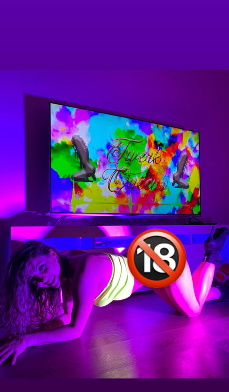Nahá fotka uniklých OnlyFans od Aussietwerk