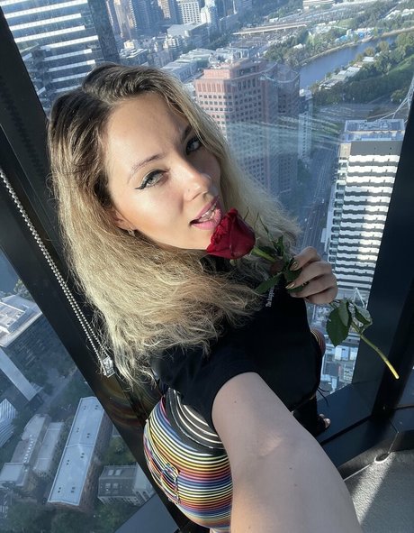 Alasti lekkinud OnlyFans-i pilt Aussietwerk