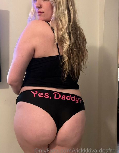 Naken läckt OnlyFans-bild av Vickkkivaldesfree