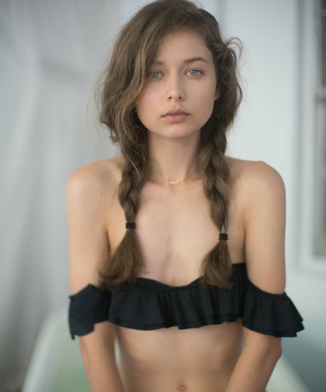 Cait Del Mar