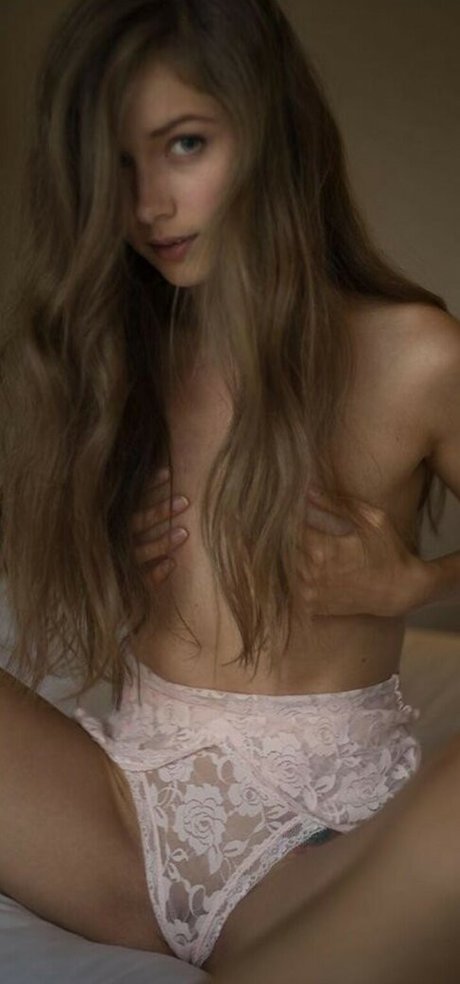 Cait Del Mar