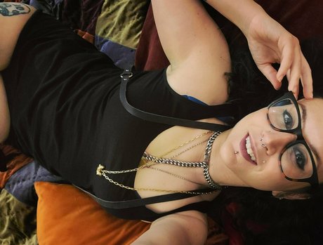 Photo nue de fuite OnlyFans de Supergirlsnghostsfree